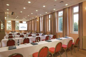 Hotel Patria Печ Екстер'єр фото