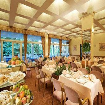 Hotel Patria Печ Екстер'єр фото